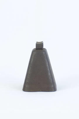H-273-1 - Cincerros pequenos- 1 de ferro e 1 de metal-2
