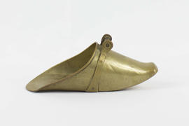 H-52 - Caçamba pequena de cilão, metal amarelo-1